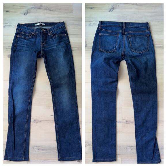 Dark Wash Skinny Jeans Size 26 J Brand Pencil Leg Style Low rise - Picture 1 of 8